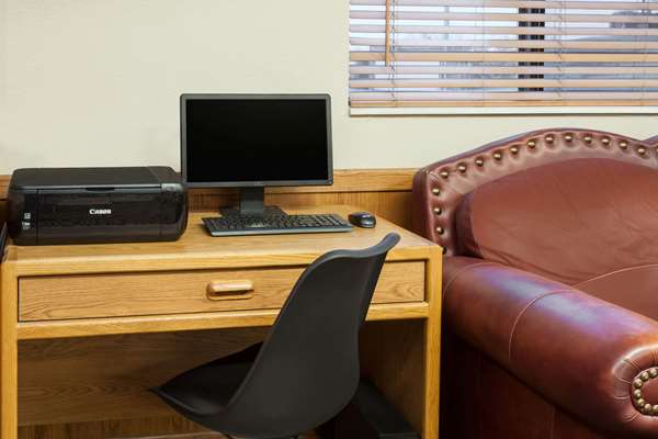 Conference Area - Super 8 Hotel Muscatine