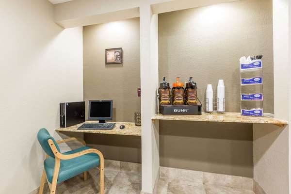 Conference Area - Super 8 Hotel Newton - I-80, Exit 164