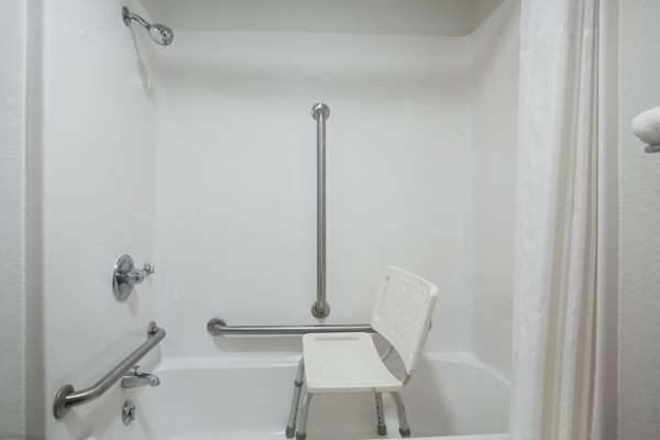  - Super 8 Motel Fort Madison