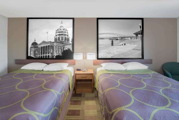  - Super 8 Hotel Toledo