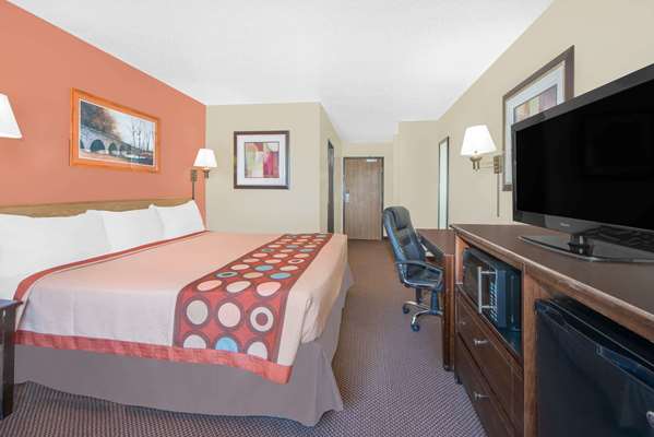  - Super 8 Hotel Ottumwa