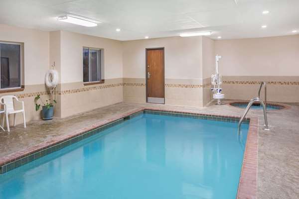 Pool - Super 8 Hotel Roswell