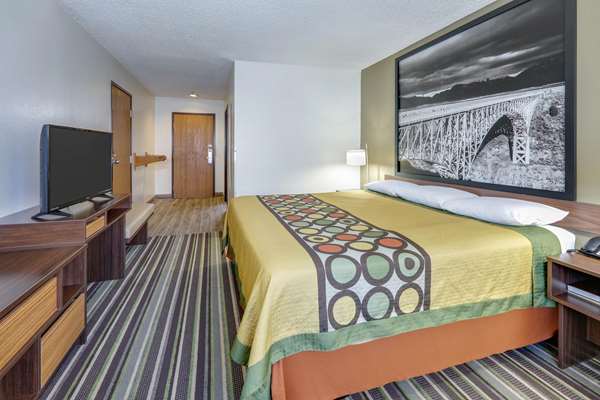  - Super 8 Hotel Roswell