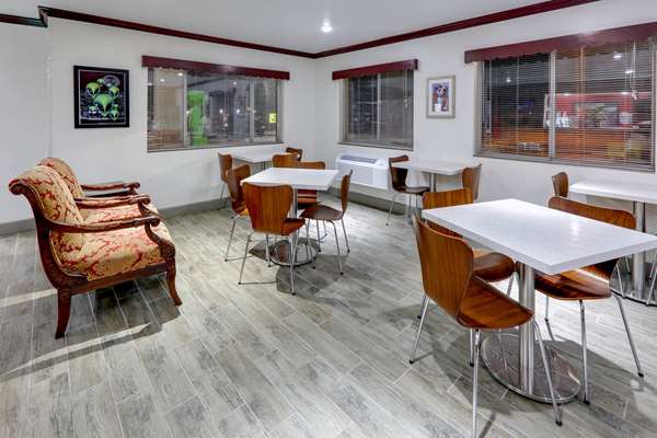  - Super 8 Hotel Roswell