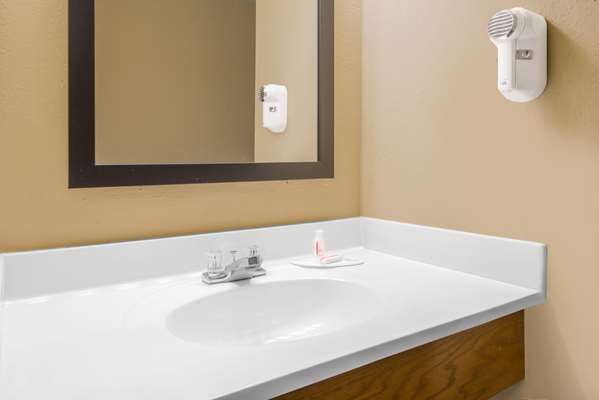  - Super 8 Hotel Story City - I-35, Exit 124