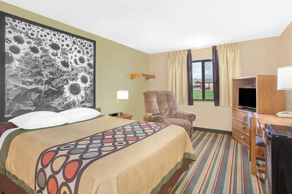  - Super 8 Hotel Mt Pleasant