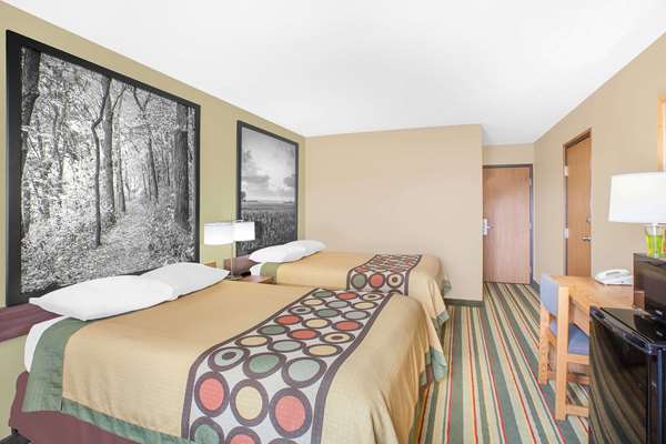  - Super 8 Hotel Mt Pleasant