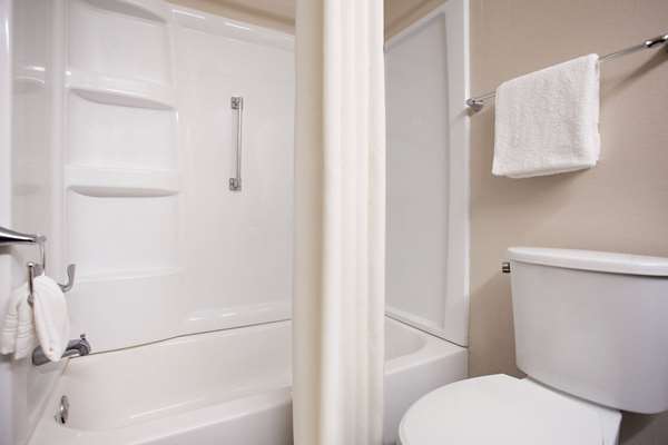  - Super 8 Hotel Lenexa - I-35, Exit 224