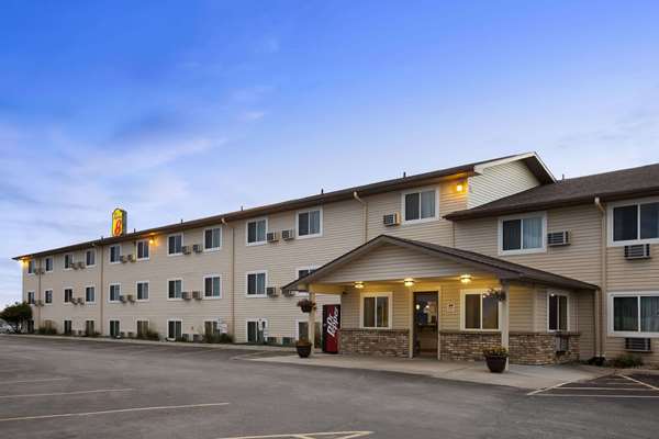 Exterior view - Super 8 Hotel Council Bluffs - I-29, Exit 50