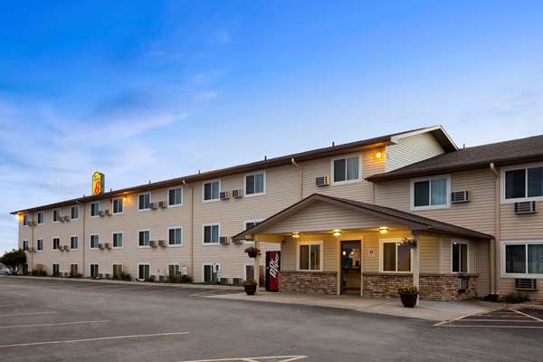 Exterior view - Super 8 Hotel Council Bluffs - I-29, Exit 50