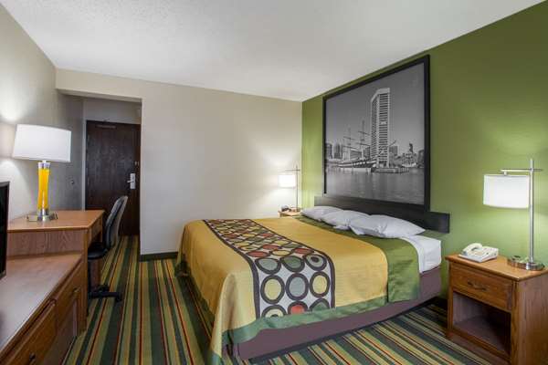  - Super 8 Motel College Park