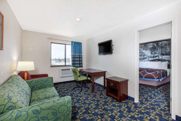  - Super 8 Hotel Aberdeen - I-95, Exit 85