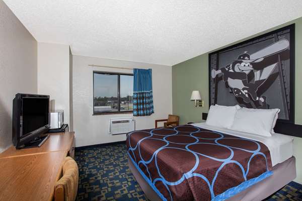  - Super 8 Hotel Aberdeen - I-95, Exit 85