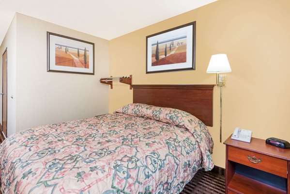  - Super 8 Hotel LaVale