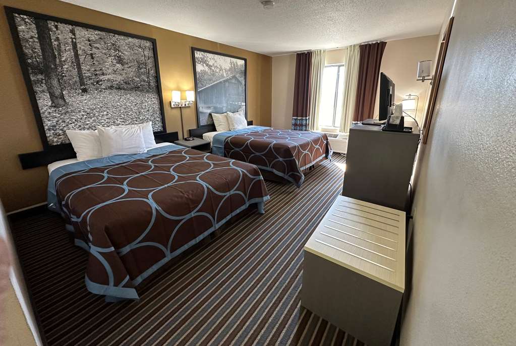 SUPER 8 COLUMBIA CLARK LANE-guestroom-Guest Room,On-Site.jpg