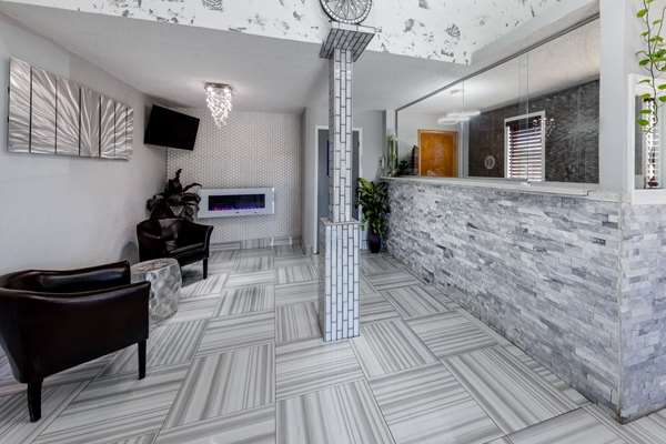  - Super 8 Hotel Terrace Street Airport Kansas City - I-29, Exit 8