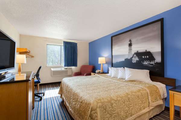  - Super 8 Hotel Lewiston - I-95, Exit 80