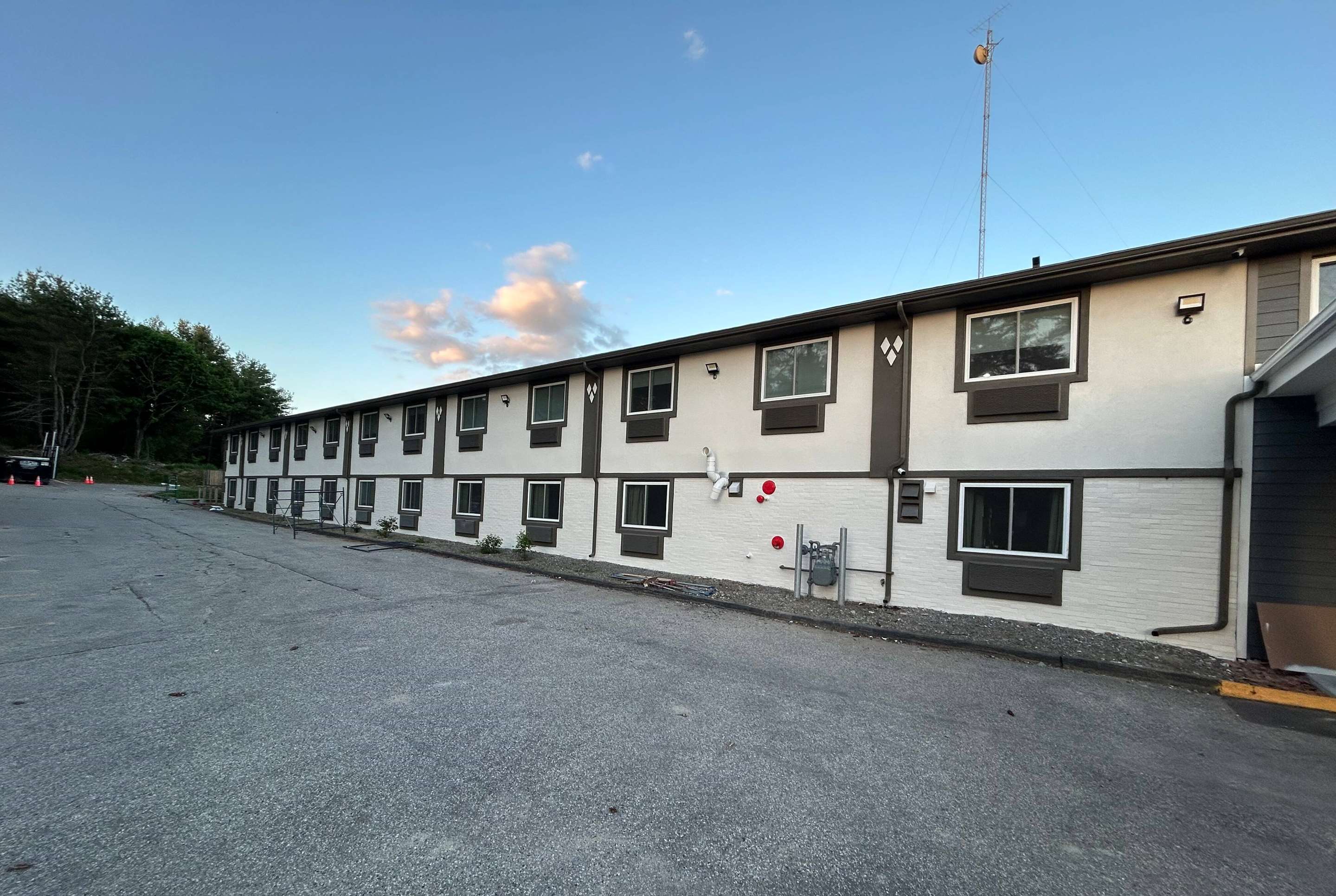 Exterior | Super 8 by Wyndham Lewiston Auburn Area