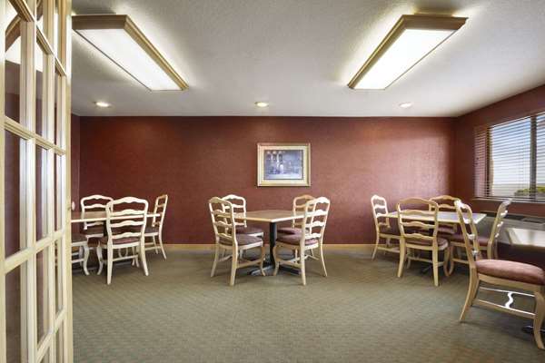  - Super 8 Motel Cuba