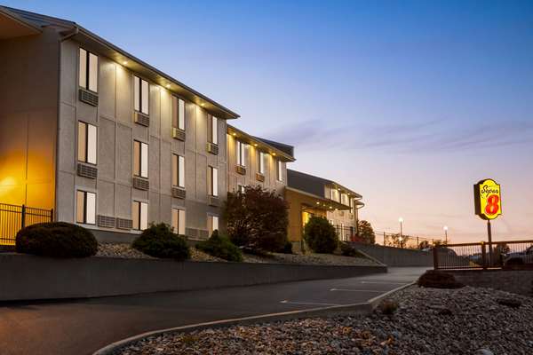 Exterior view - Super 8 Hotel Hannibal