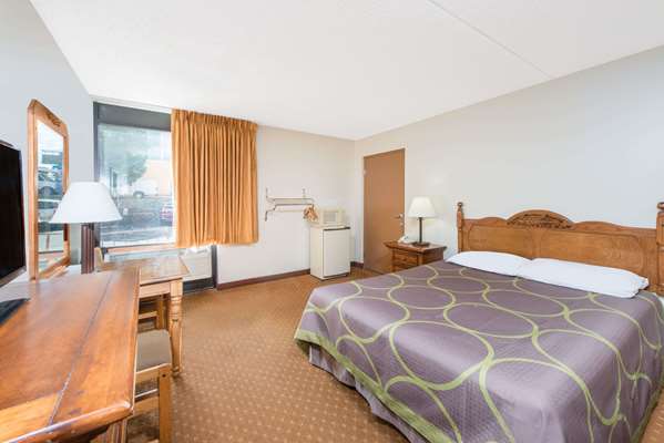  - Super 8 Hotel Branson