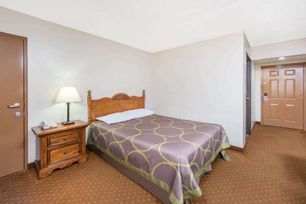  - Super 8 Hotel Branson