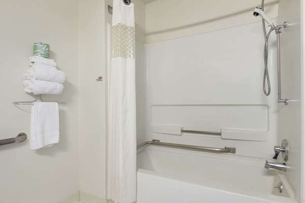  - Super 8 Hotel Canton - I-275, Exit 22