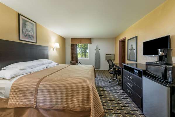  - Super 8 Hotel Higginsville