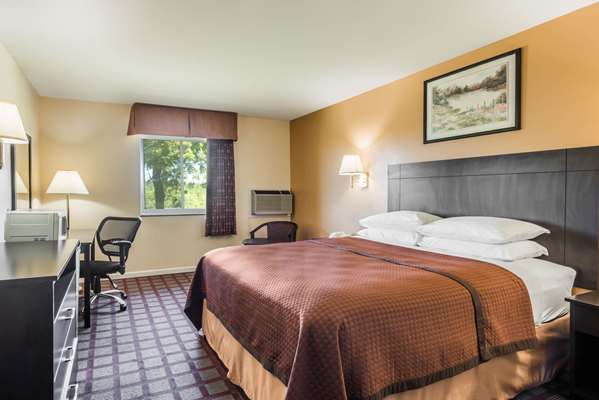 - Super 8 Hotel Higginsville
