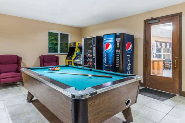 Recreation - Super 8 Hotel Higginsville