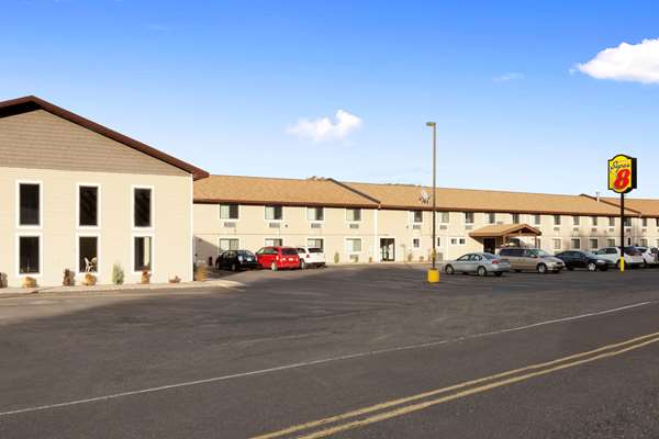 Exterior view - Super 8 Motel Houghton