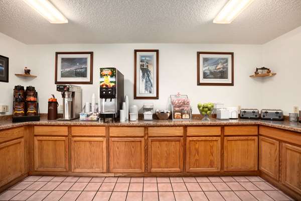 Restaurant - Super 8 Motel Houghton