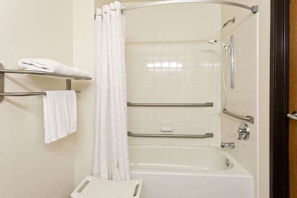  - Super 8 Hotel Lexington Park California