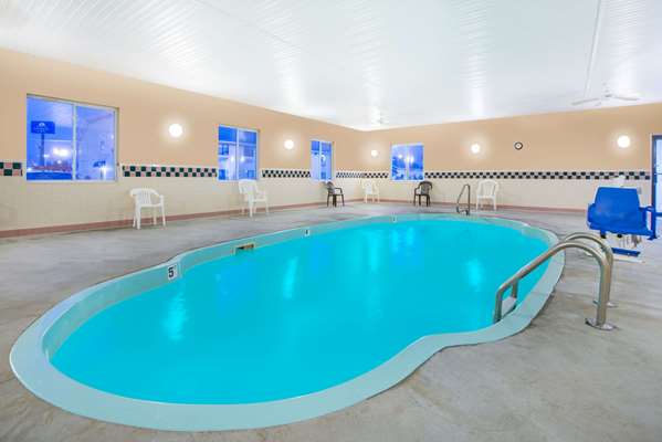 Pool - Super 8 Hotel Nevada