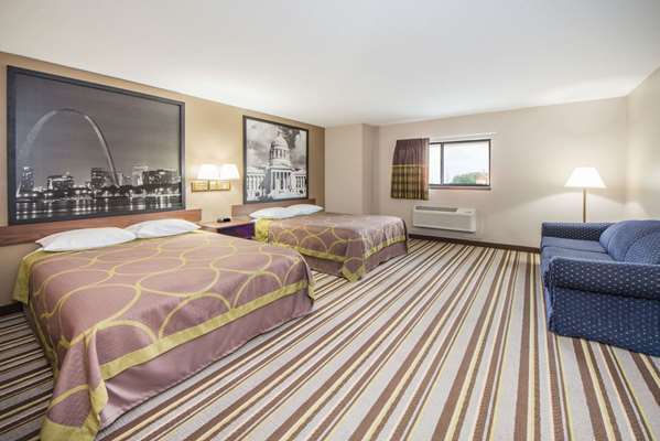 Suite - Super 8 Hotel Nevada