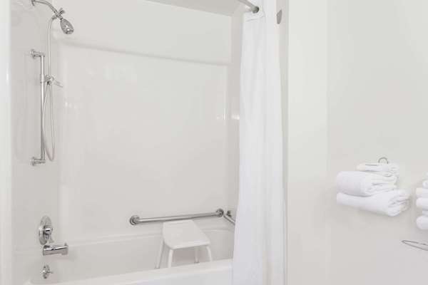  - Super 8 Hotel Imlay City