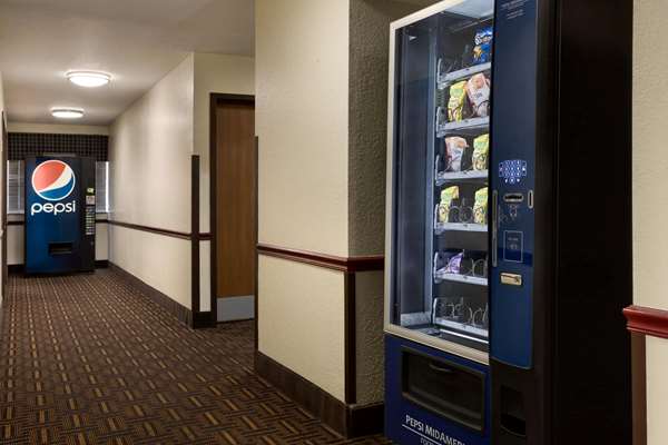  - Super 8 Hotel Miner Area Sikeston - I-55, Exit 67