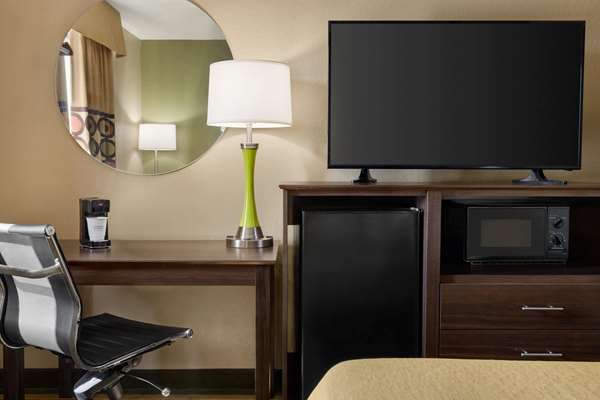  - Super 8 Hotel Miner Area Sikeston - I-55, Exit 67