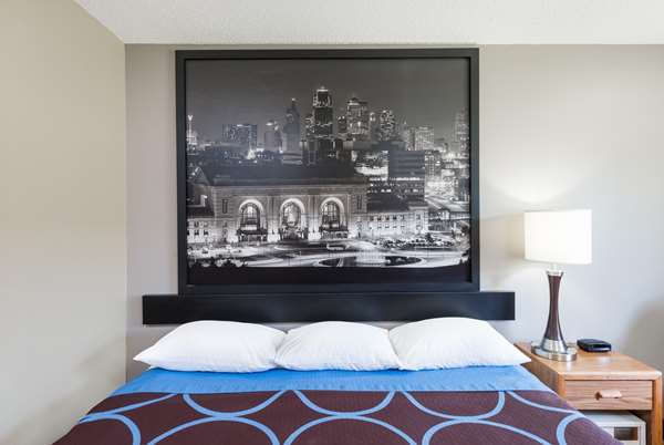  - Super 8 Hotel West Plains