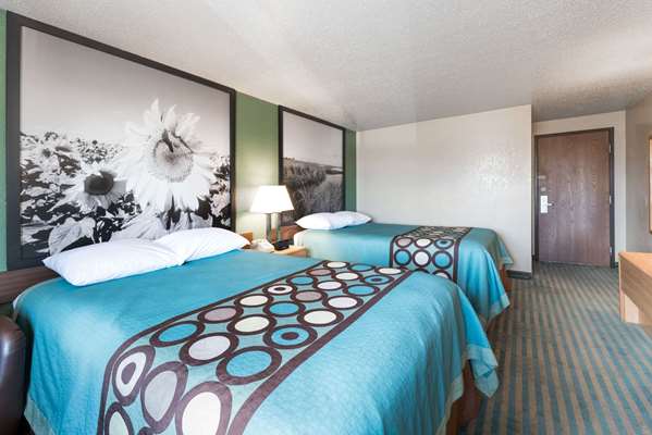  - Super 8 Hotel Devils Lake