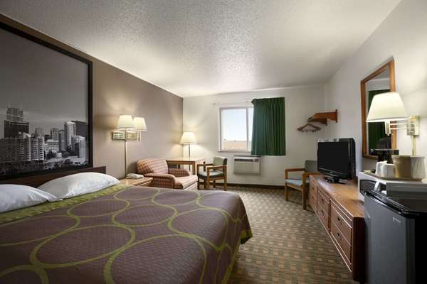  - Super 8 Motel Peru - I-80, Exit 75