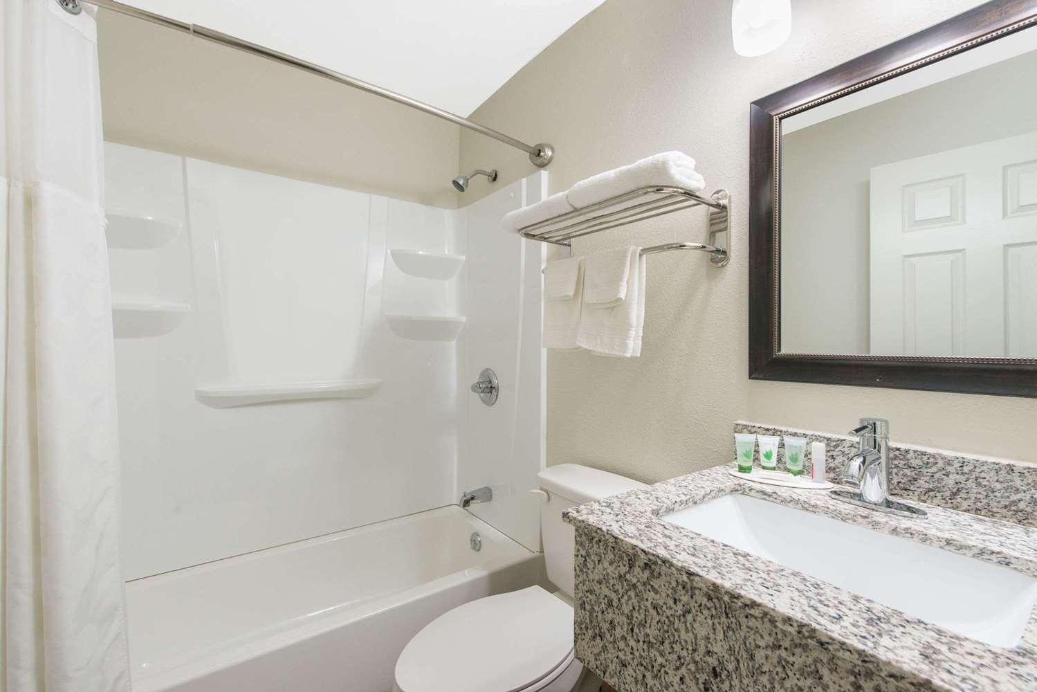 Super 8 Hotel Moberly Mo See S Room Super 8 Hotel Moberly