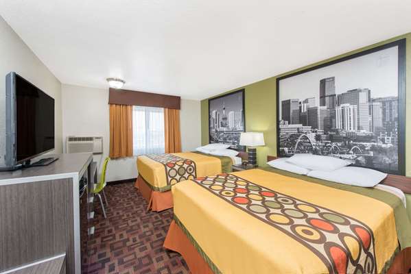  - Super 8 Motel Moberly