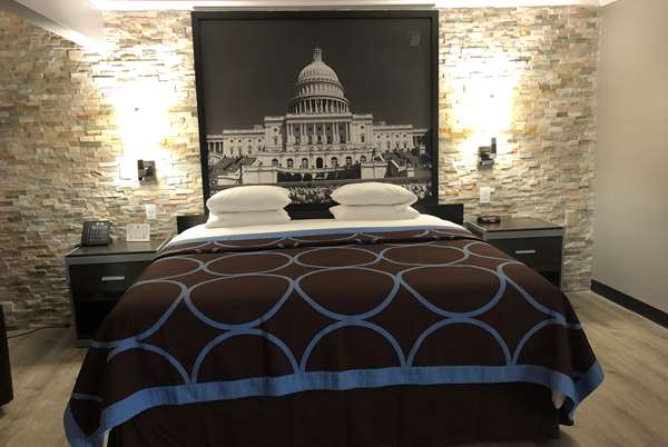 Suite - Super 8 Motel Moberly