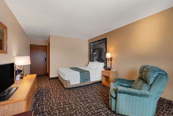  - Super 8 Hotel Mt Rushmore Hill City