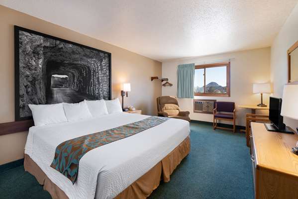  - Super 8 Hotel Mt Rushmore Hill City