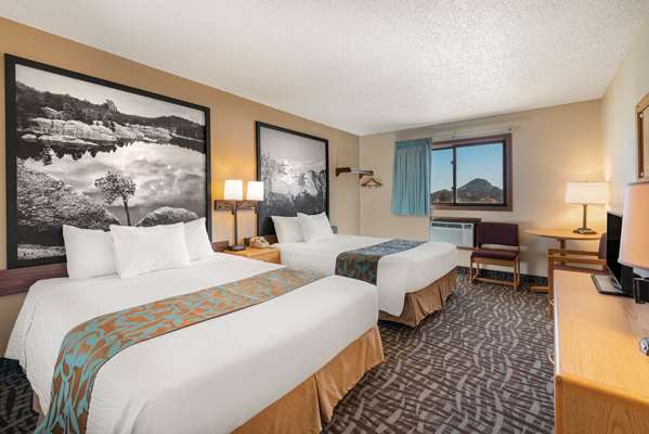  - Super 8 Hotel Mt Rushmore Hill City