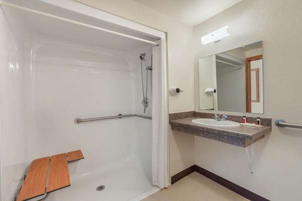  - Super 8 Hotel Mt Rushmore Hill City