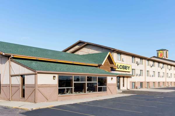 Exterior view - Super 8 Hotel Mitchell