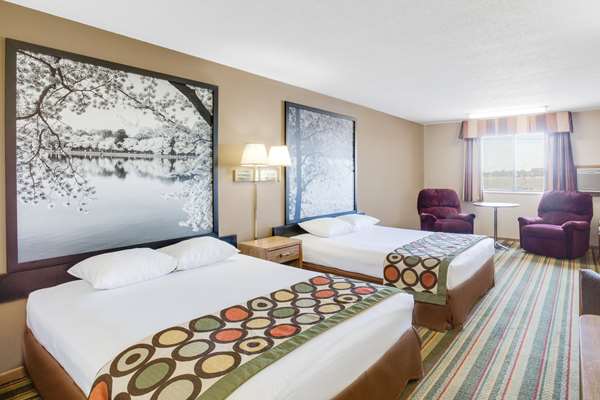  - Super 8 Hotel Mitchell